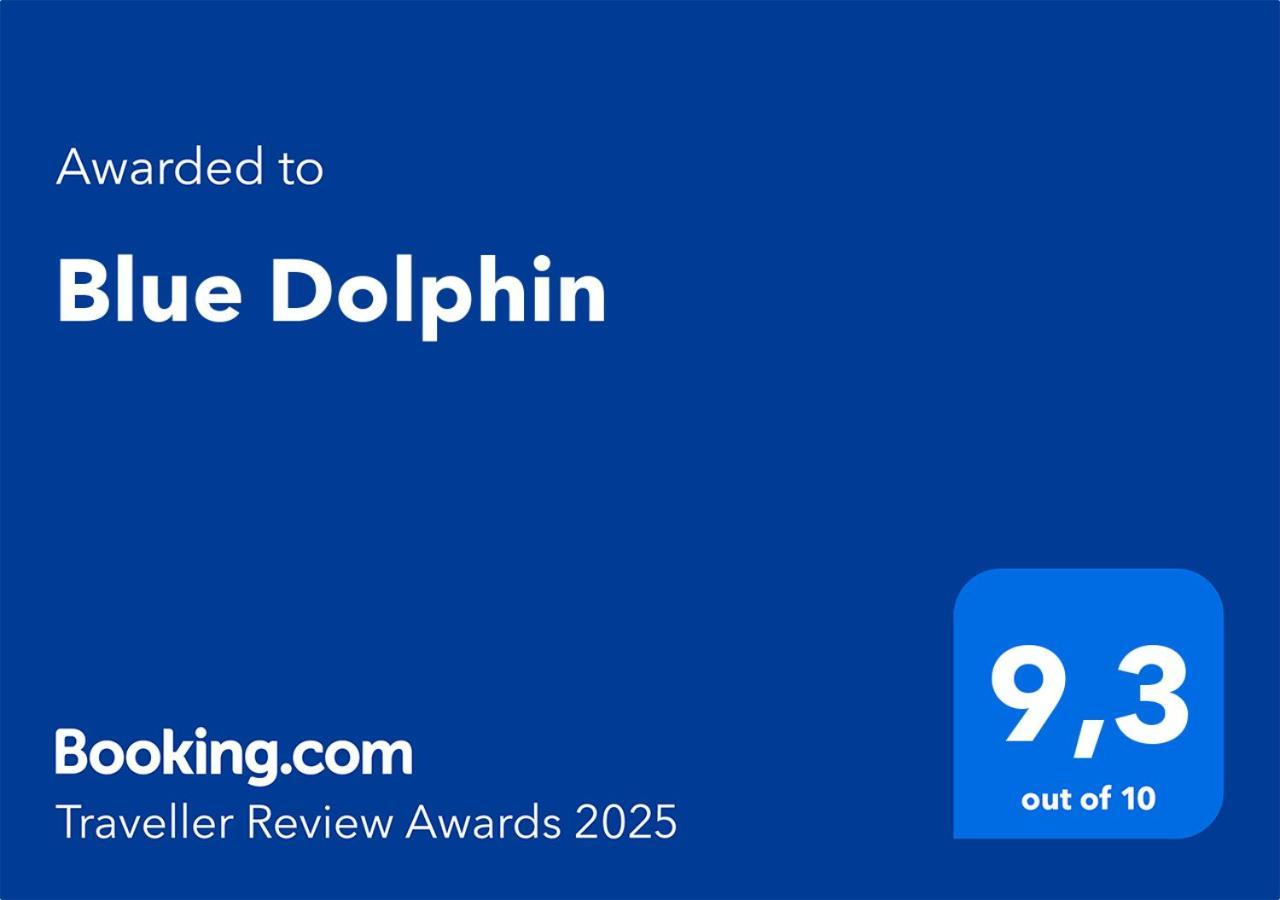 Отель Blue Dolphin Батси Экстерьер фото